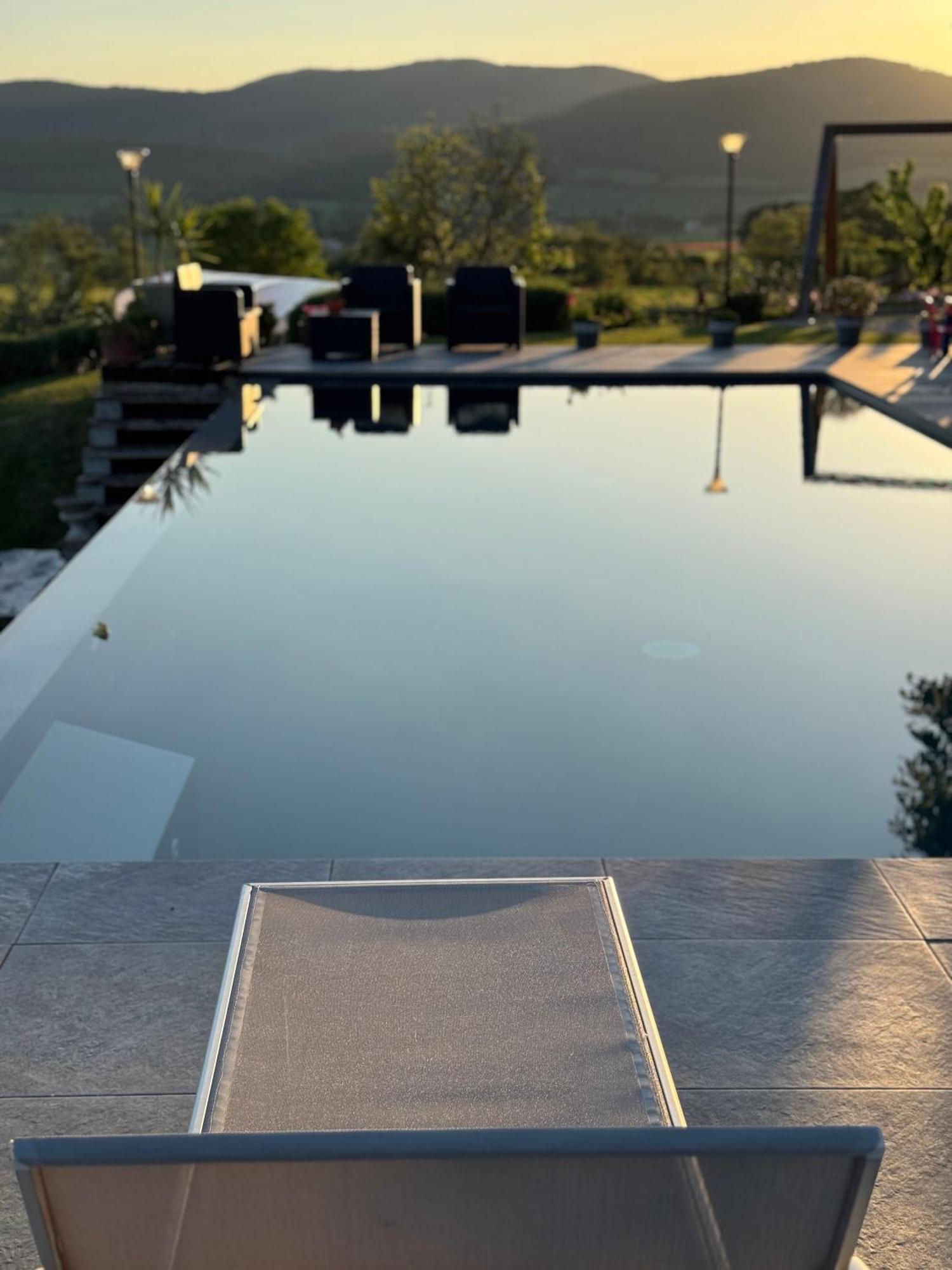 Villa Aquila Agello ภายนอก รูปภาพ
